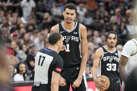 Former San Antonio Spurs Forward Robert Horry Has Dire Victor .